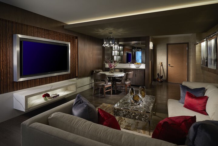 Room 33 of 119