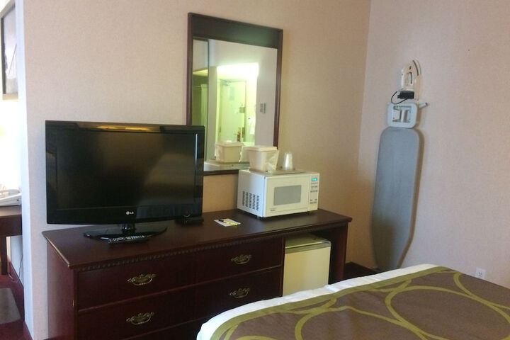 Room 74 of 96