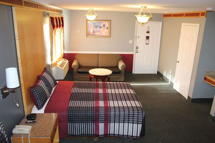 Room 50 of 99
