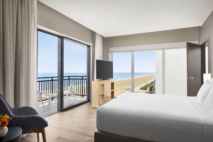 Hyatt Place Virginia Beach / Oceanfront