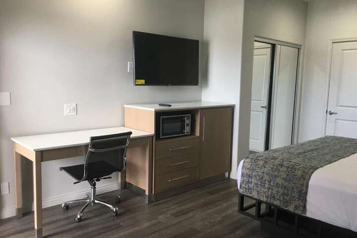Room 19 of 27