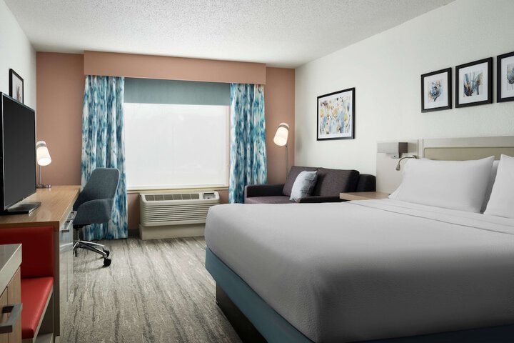 Room 11 of 39