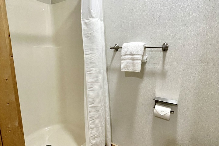 Room 13 of 23
