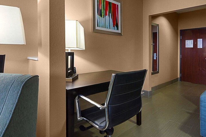 Room 35 of 105