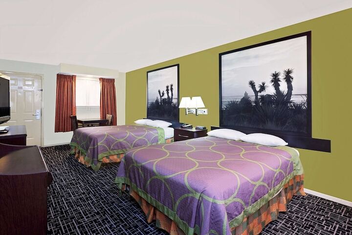 Room 12 of 13