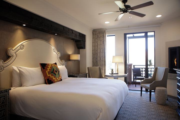 Room 42 of 98