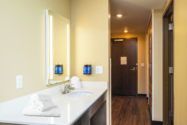 Country Cascades Waterpark Resort