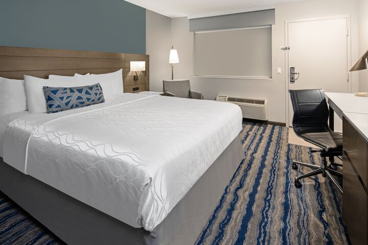 Room 17 of 23