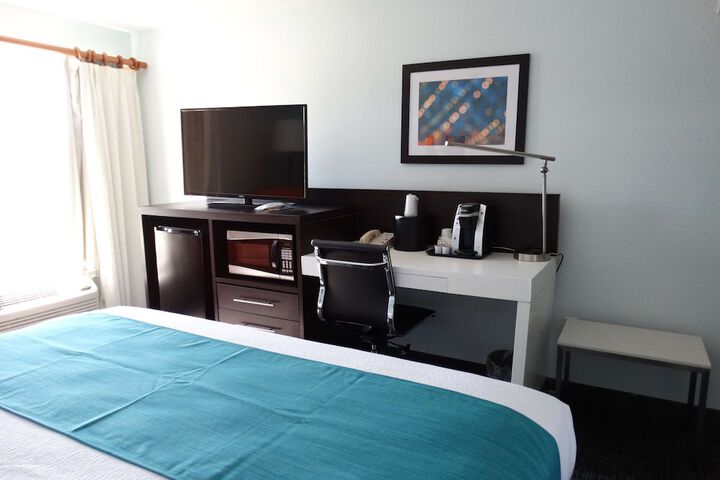 Room 26 of 32