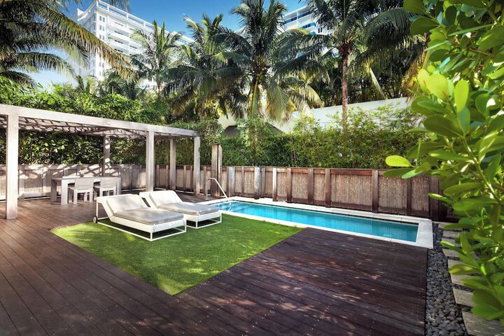 W South Beach