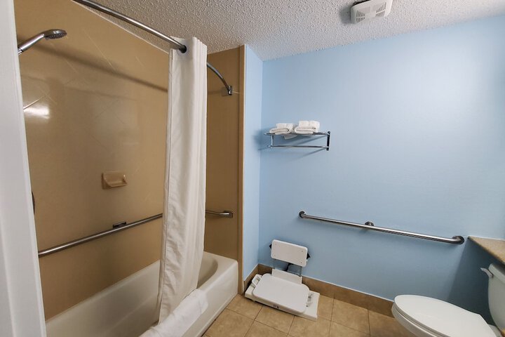 Room 18 of 30