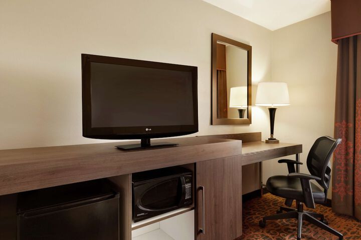 Hampton Inn Wichita Falls Sikes Senter Mall