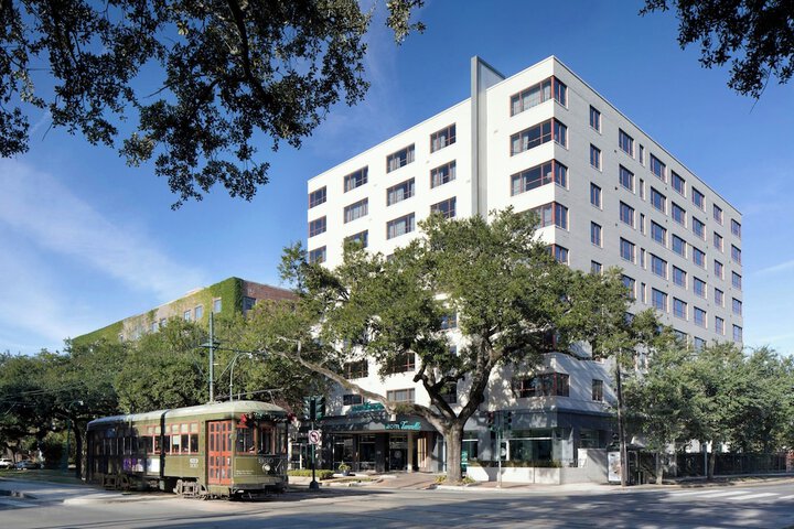 Hotel 2 of 41