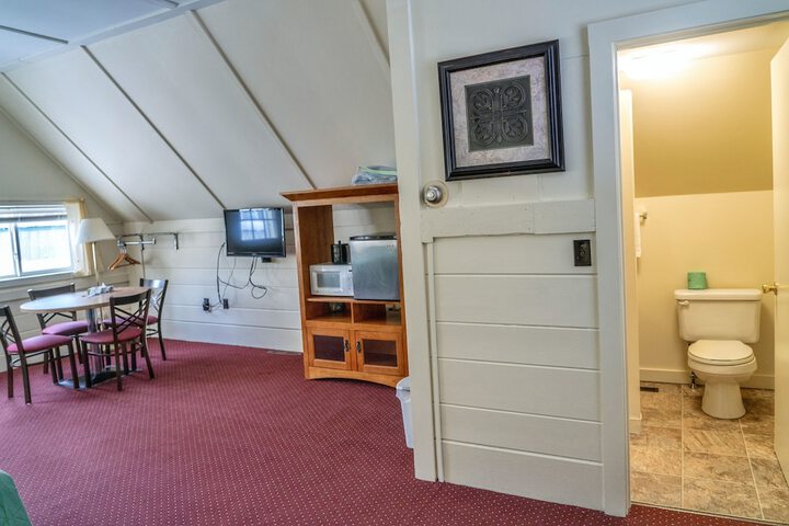 Room 18 of 19