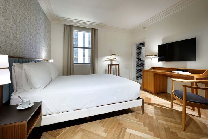 Room 26 of 58