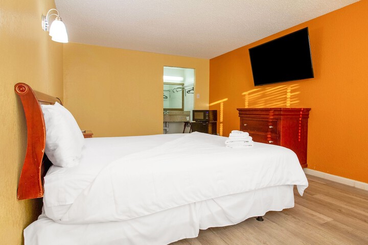 Room 41 of 46