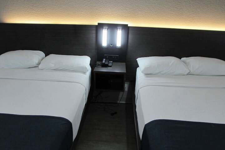 Room 20 of 36