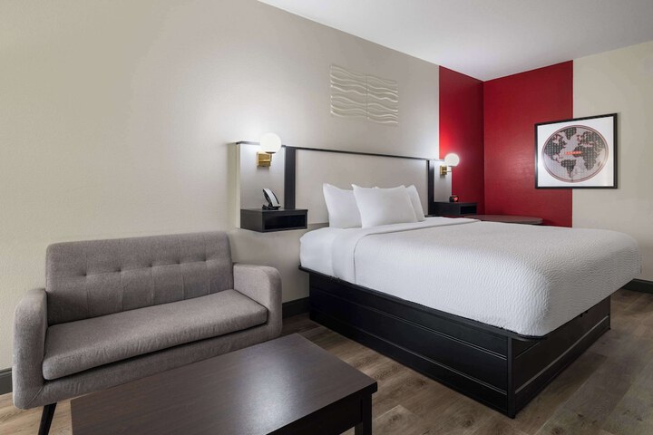 Room 5 of 22