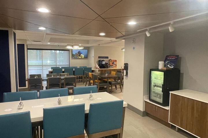 Holiday Inn Express & Suites Ft. Lauderdale N - Exec Airport by IHG