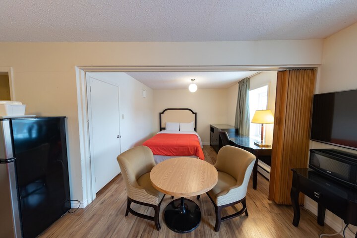Room 15 of 43