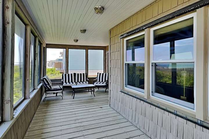 Sea Strapped by Topsail Realty