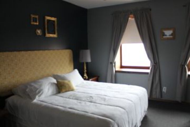 Historic Calumet Inn