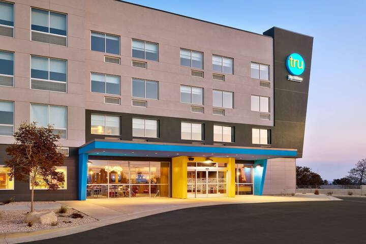Tru by Hilton Clearfield Hill Air Force Base UT
