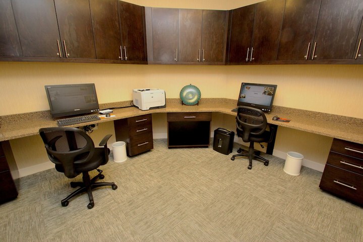Business Center 60 of 60