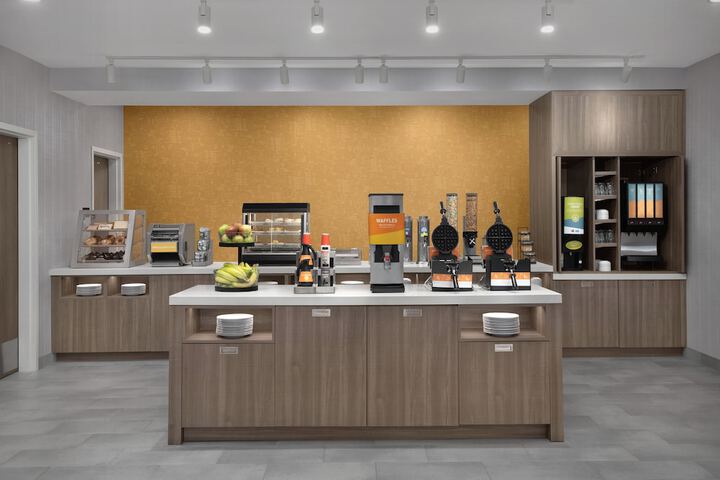 Home2 Suites by Hilton Syracuse Liverpool Airport Area