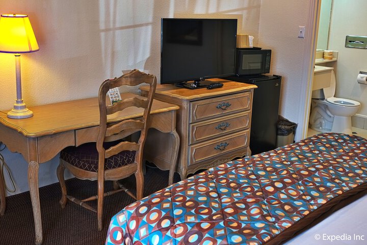 Room 99 of 131
