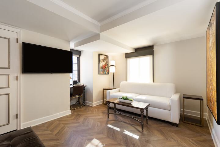Room 30 of 68