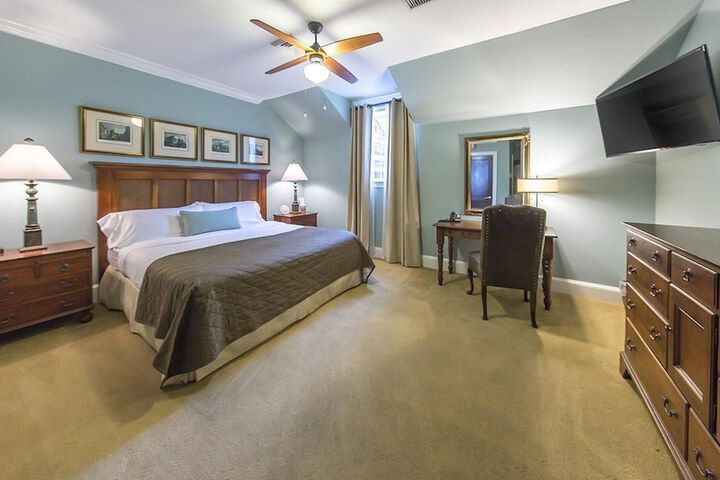 Room 40 of 79