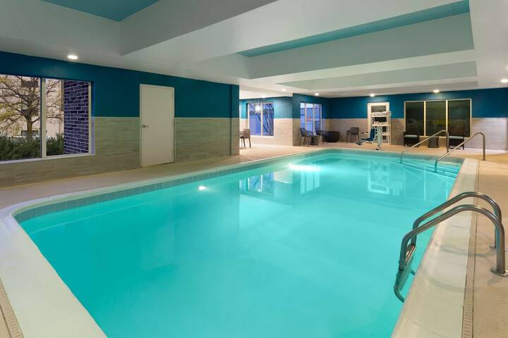 Pool 4 of 30