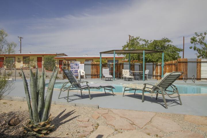 Pool 13 of 64