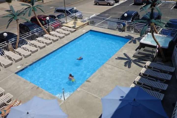 Pool 6 of 26