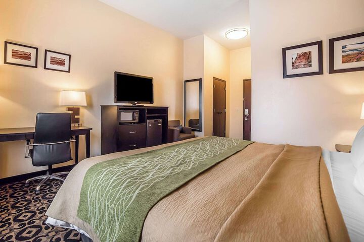 Room 30 of 49