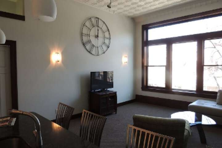 Room 3 of 41