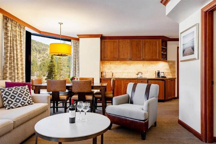 Everline Resort and Spa Lake Tahoe