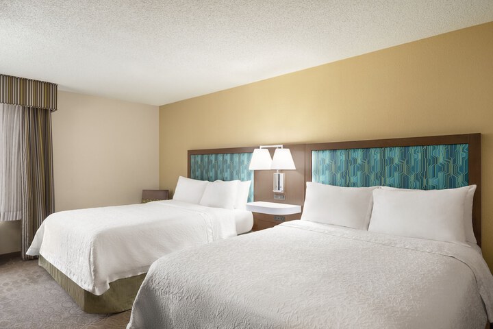 Room 16 of 40