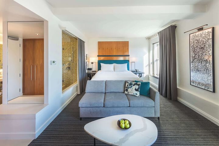 Room 41 of 82
