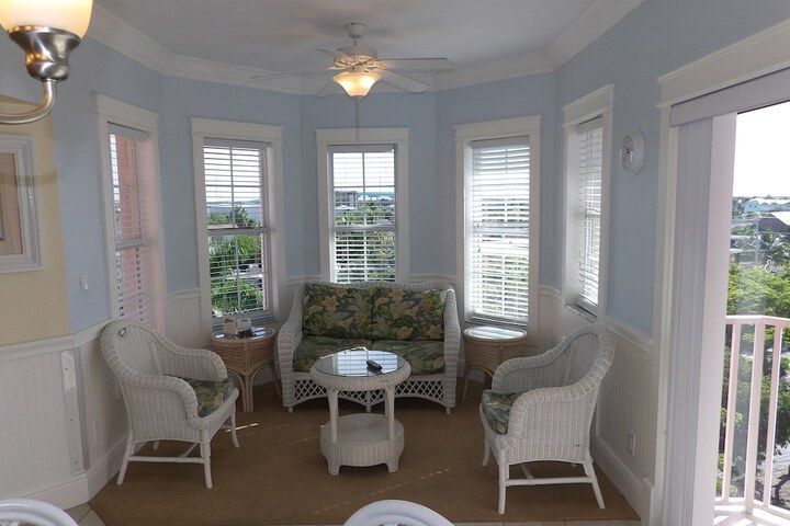 Edison Beach House