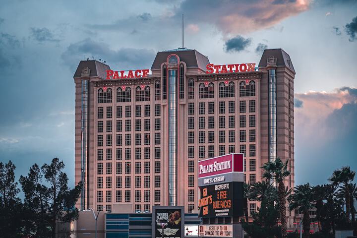 Hotel 18 of 129