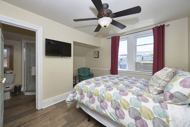 Room 19 of 23