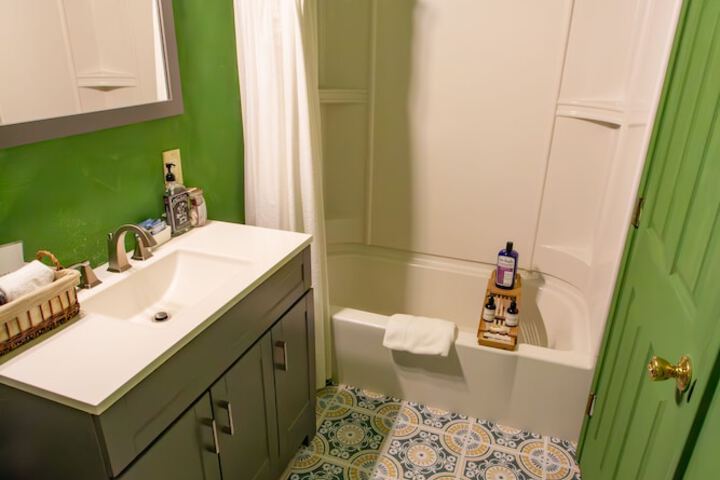 Room 17 of 81