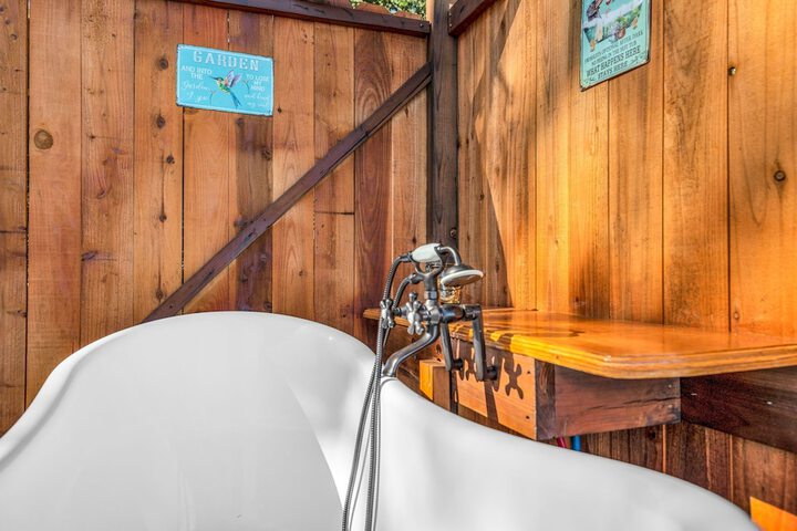 Mays Luxury Farm Stays