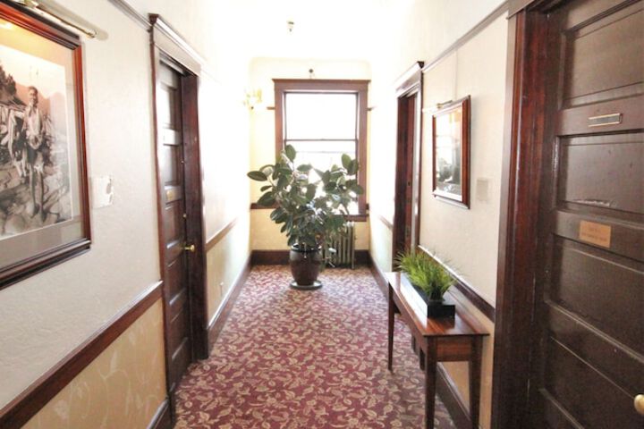 Ballroom/Hall 46 of 51