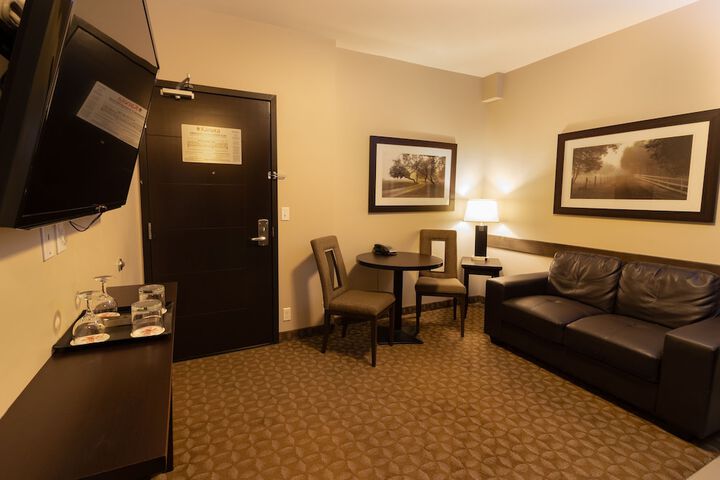 Room 16 of 35