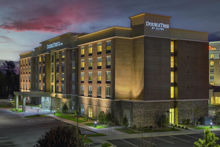 DoubleTree by Hilton Raleigh - Cary
