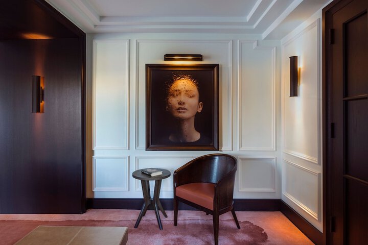 Room 27 of 133