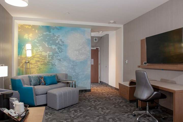 Room 7 of 24